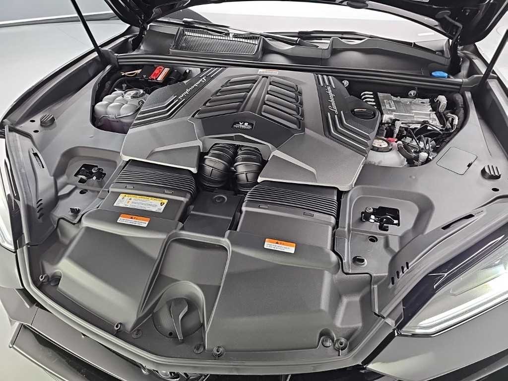 람보르기니 우루스 4.0 V8 SE PHEV 이미지 5