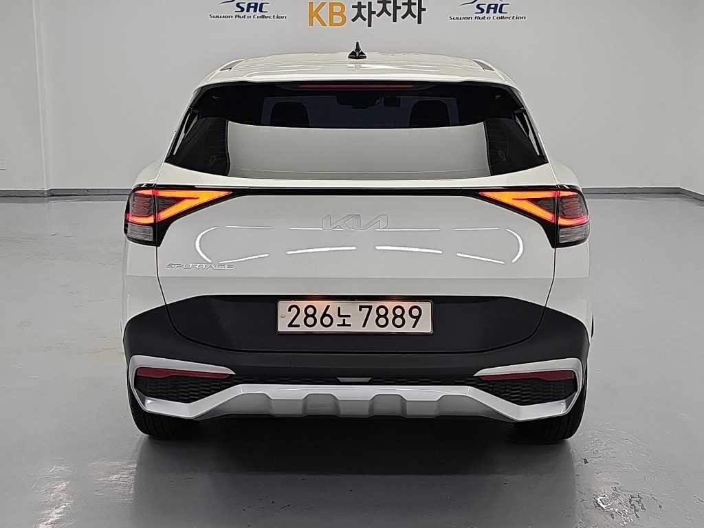 기아 스포티지 스포티지 5세대 (NQ5) 2.0 디젤 2WD 트렌디 이미지 3