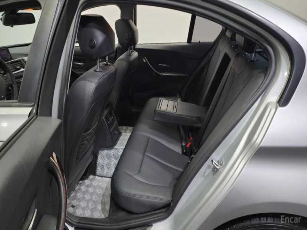 BMW 3시리즈 3시리즈 (F30) 320d 이미지 11