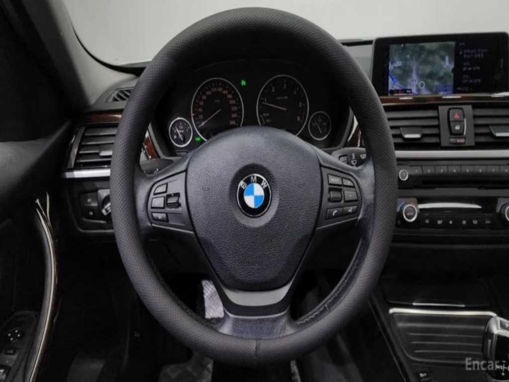 BMW 3시리즈 3시리즈 (F30) 320d 이미지 15