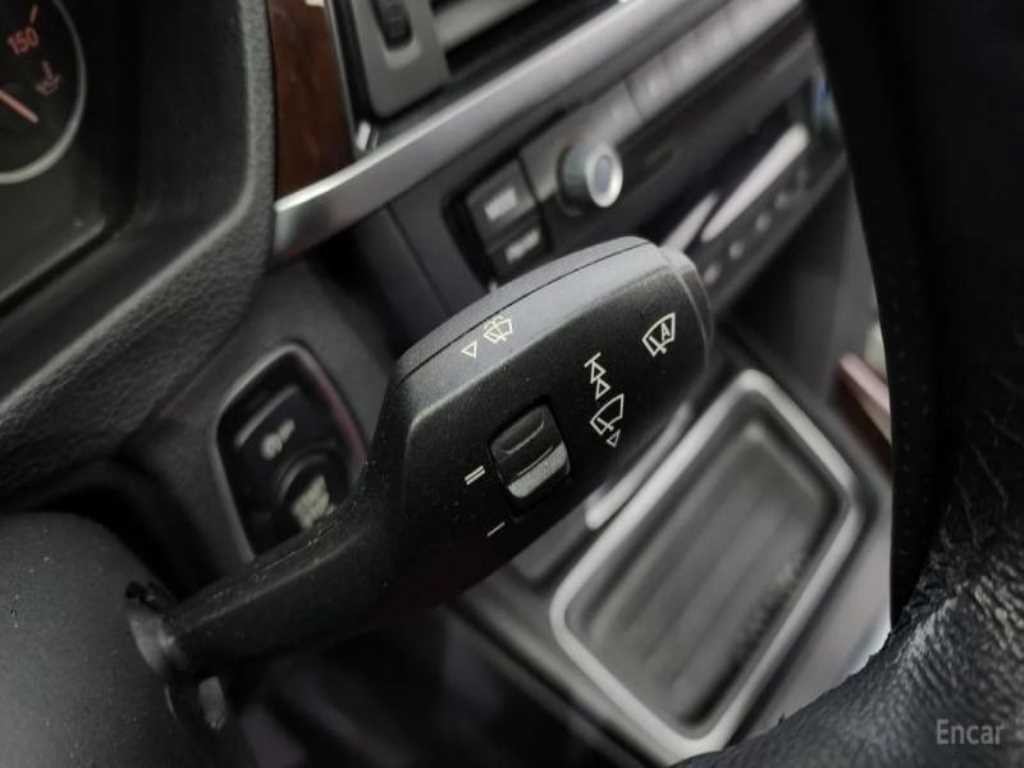 BMW 3시리즈 3시리즈 (F30) 320d 이미지 16