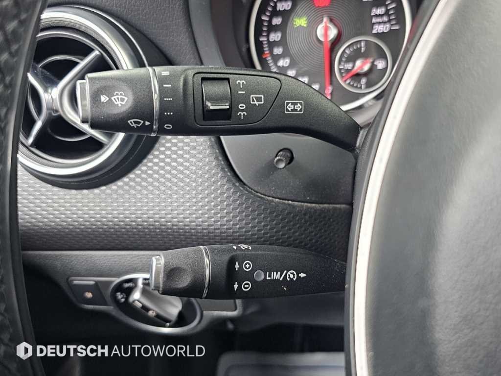 벤츠 A 클래스 A클래스 W176 A200 이미지 16