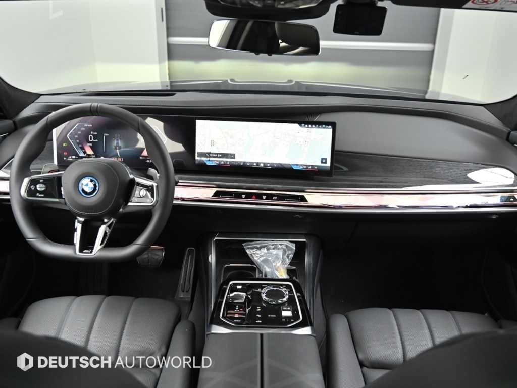 BMW 7시리즈 7시리즈 (G70) 750e xDrive M 스포츠 이미지 7