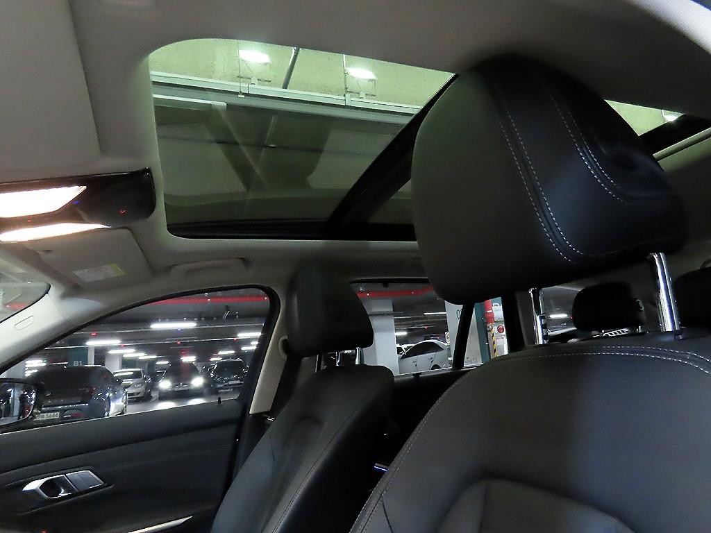BMW 3시리즈 3시리즈 (G20) 320i 투어링 럭셔리 이미지 15