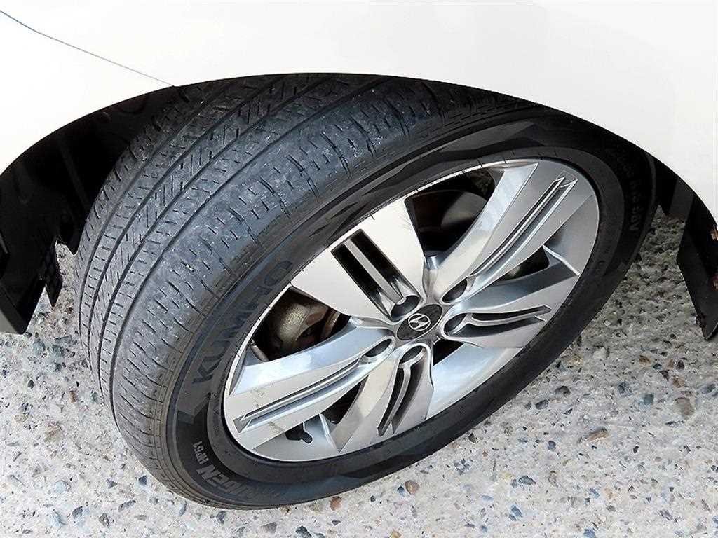 현대 투싼 뉴 투싼iX 디젤(E-VGT)2WD 모던 이미지 20