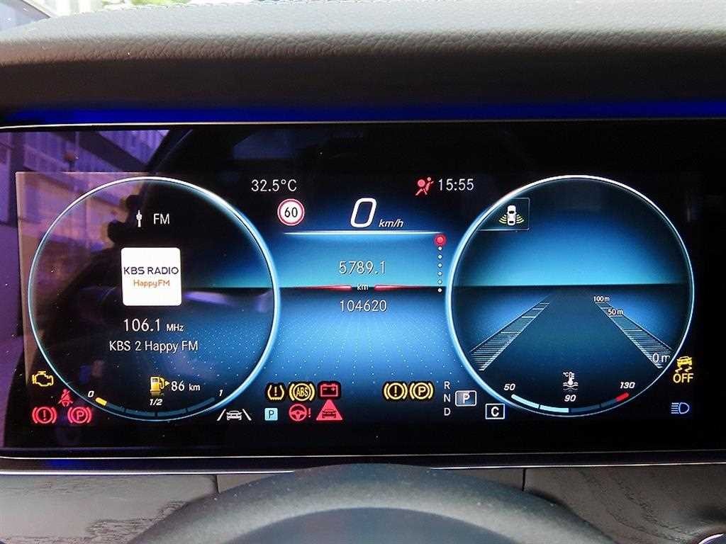 벤츠 E 클래스 E-클래스 W213 E220d 4MATIC AMG라인 이미지 9