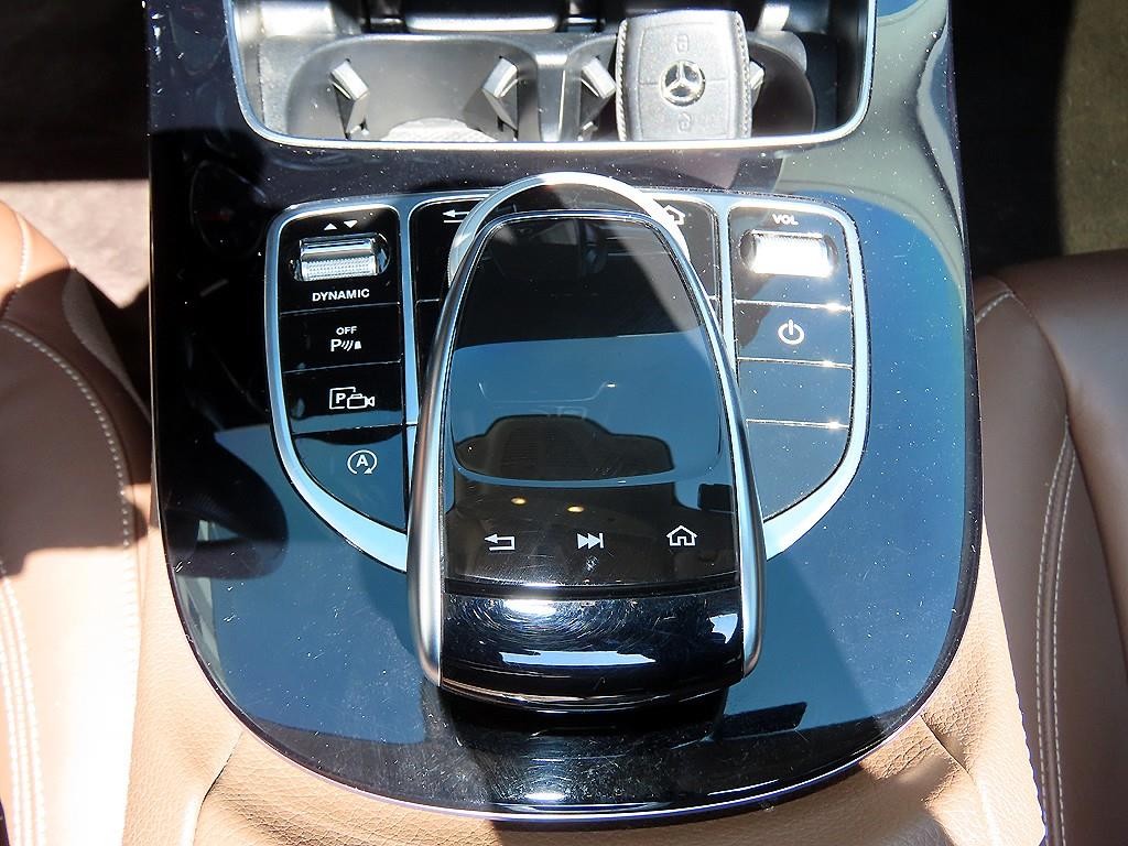 벤츠 E 클래스 E-클래스 W213 E220d 익스클루시브 이미지 12