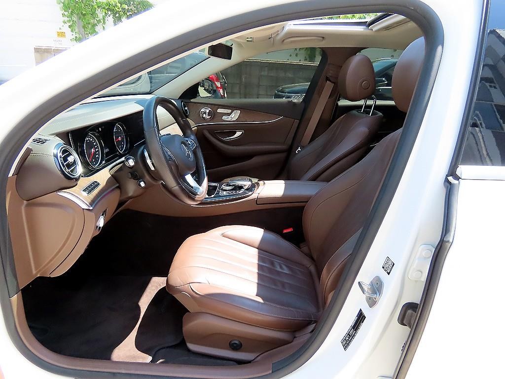 벤츠 E 클래스 E-클래스 W213 E220d 익스클루시브 이미지 5