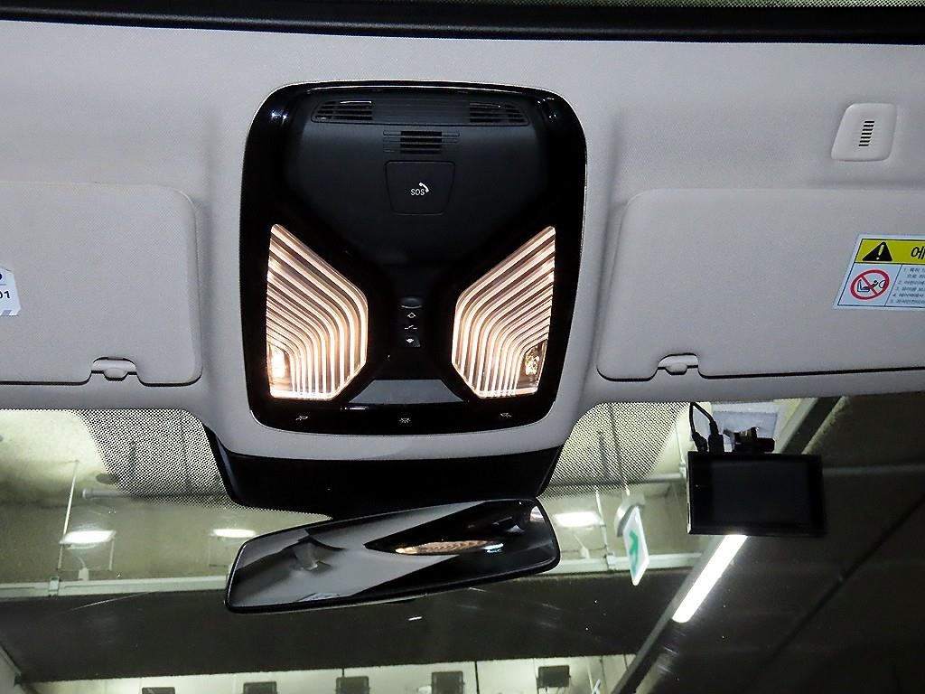 BMW 5시리즈 5시리즈 (G30) 520d 럭셔리 스페셜 에디션 이미지 14