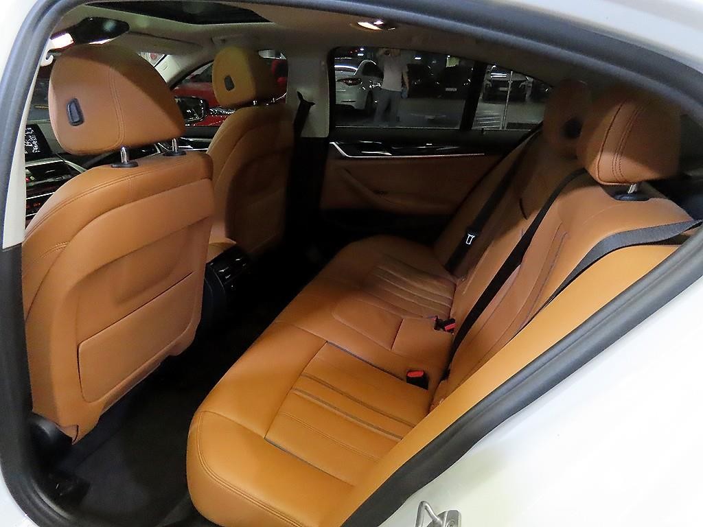 BMW 5시리즈 5시리즈 (G30) 520d 럭셔리 스페셜 에디션 이미지 7