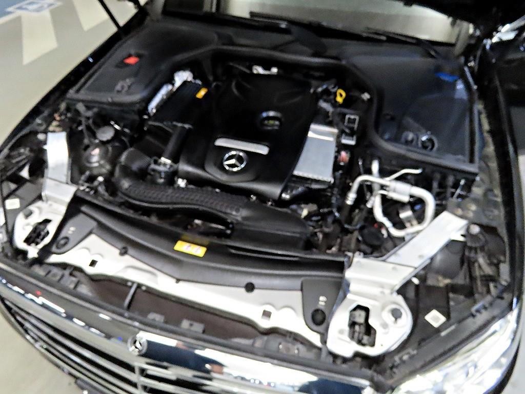 벤츠 E 클래스 E-클래스 W213 E300 4MATIC 아방가르드 이미지 19