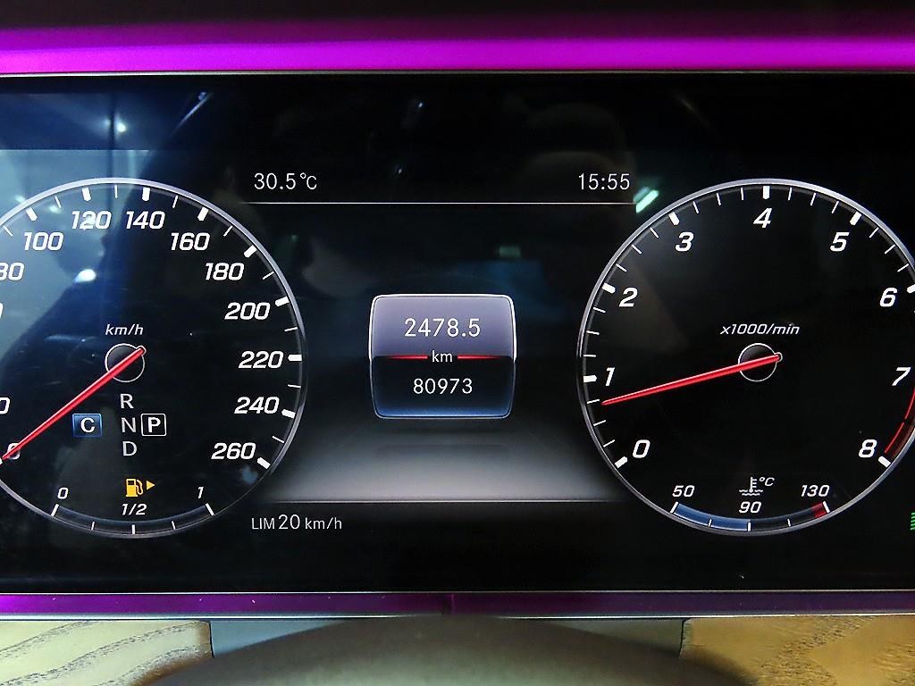 벤츠 E 클래스 E-클래스 W213 E300 4MATIC 아방가르드 이미지 9