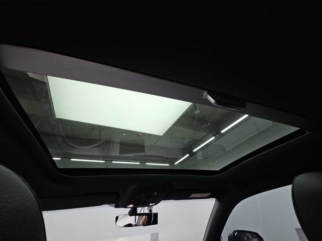 아우디 Q2 35 TDI 프리미엄 이미지 13