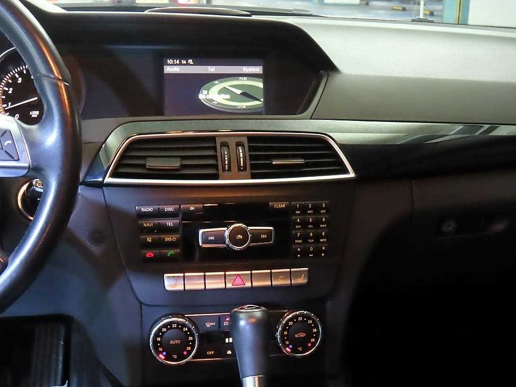 벤츠 C 클래스 C클래스 W204 C200 CGI 이미지 11