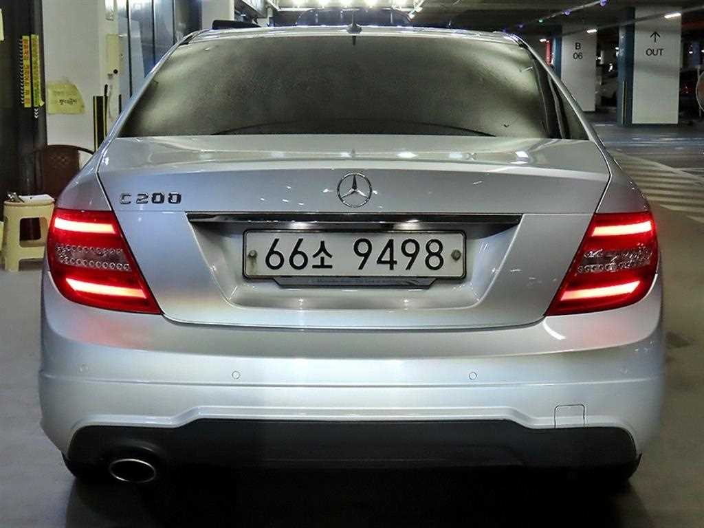 벤츠 C 클래스 C클래스 W204 C200 CGI 이미지 5