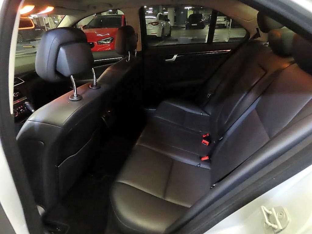 벤츠 C 클래스 C클래스 W204 C200 CGI 이미지 7