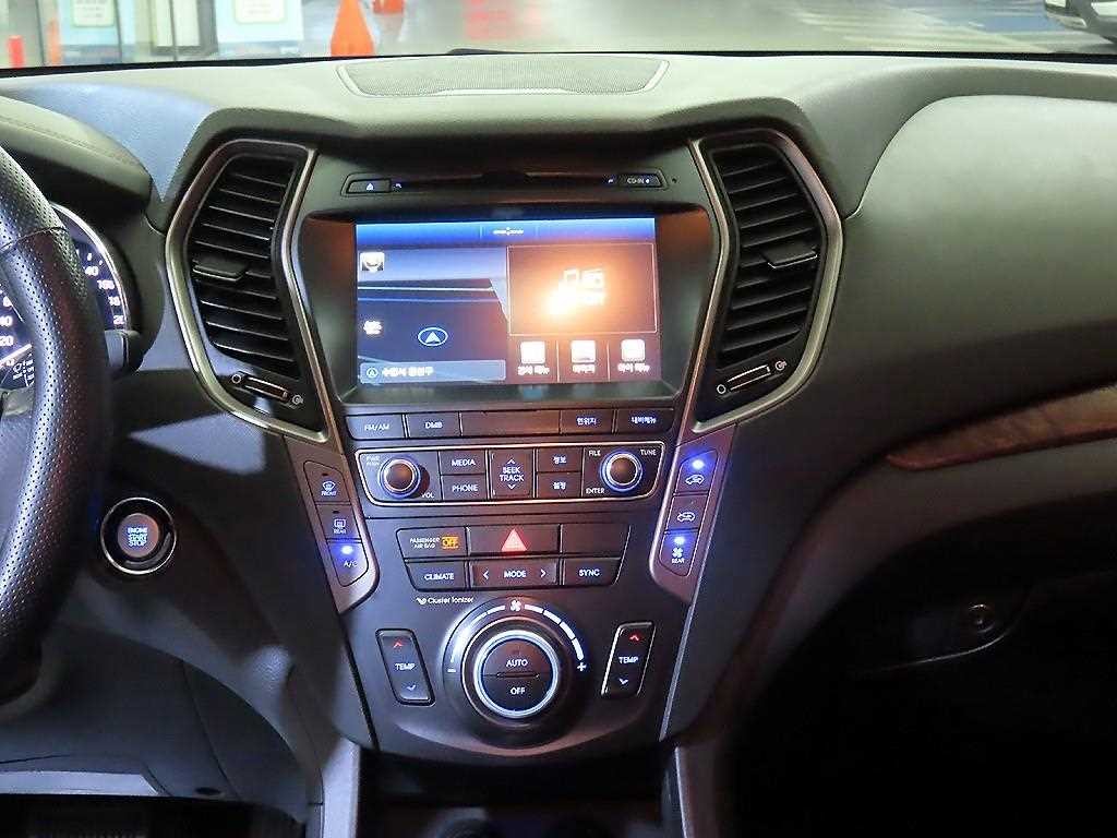 현대 맥스크루즈 더뉴맥스크루즈 E-VGT R2.2 4WD 파이니스트에디션 이미지 11