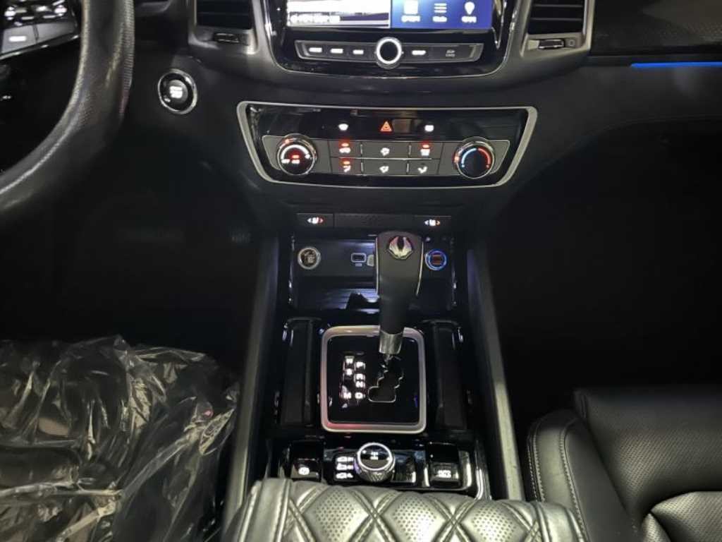 KG모빌리티(쌍용) 렉스턴 G4렉스턴 디젤 2.2 4WD 화이트 에디션 이미지 11