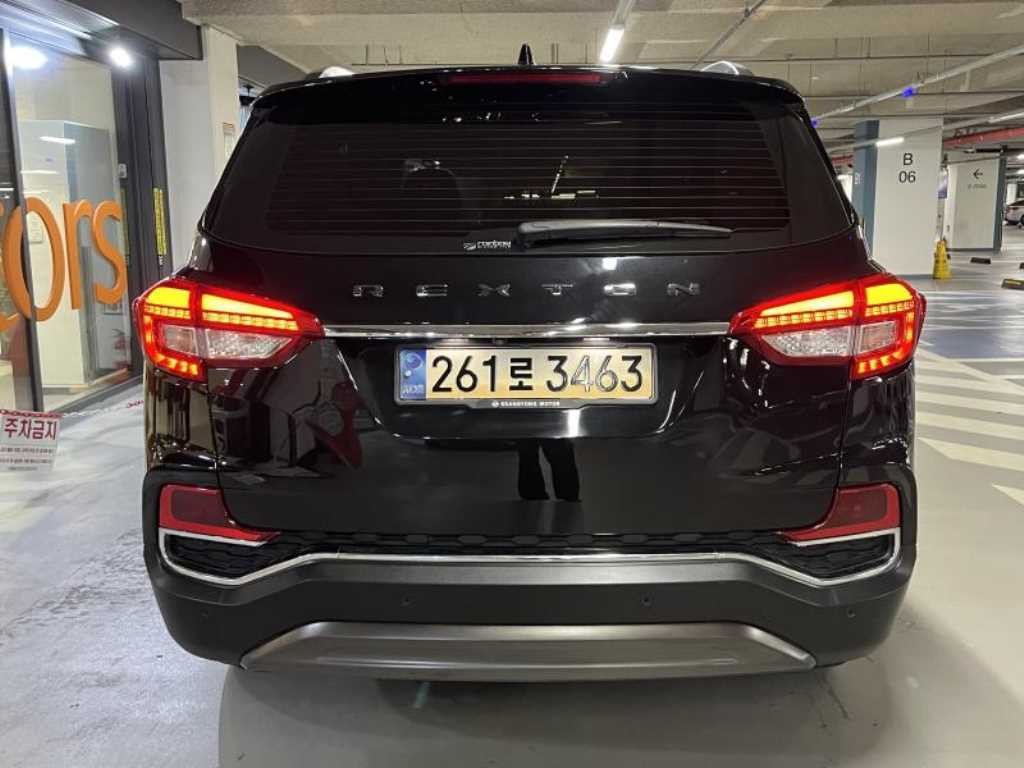 KG모빌리티(쌍용) 렉스턴 G4렉스턴 디젤 2.2 4WD 화이트 에디션 이미지 5