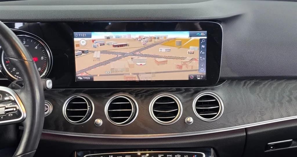 벤츠 E 클래스 E-클래스 W213 E220d 아방가르드 이미지 13