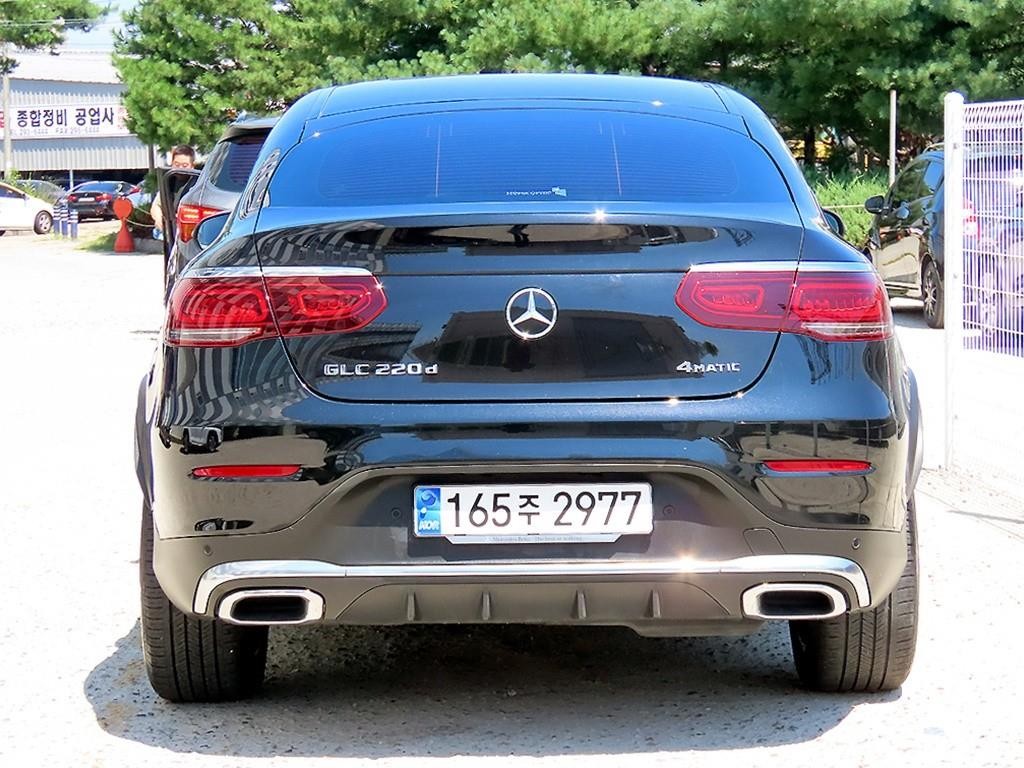 벤츠 GLC 클래스 GLC클래스 X253 GLC 220 d 4MATIC 쿠페 이미지 4