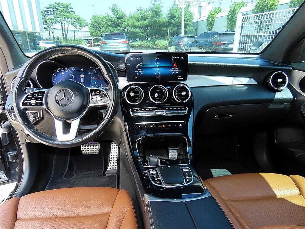 벤츠 GLC 클래스 GLC클래스 X253 GLC 220 d 4MATIC 쿠페 이미지 7