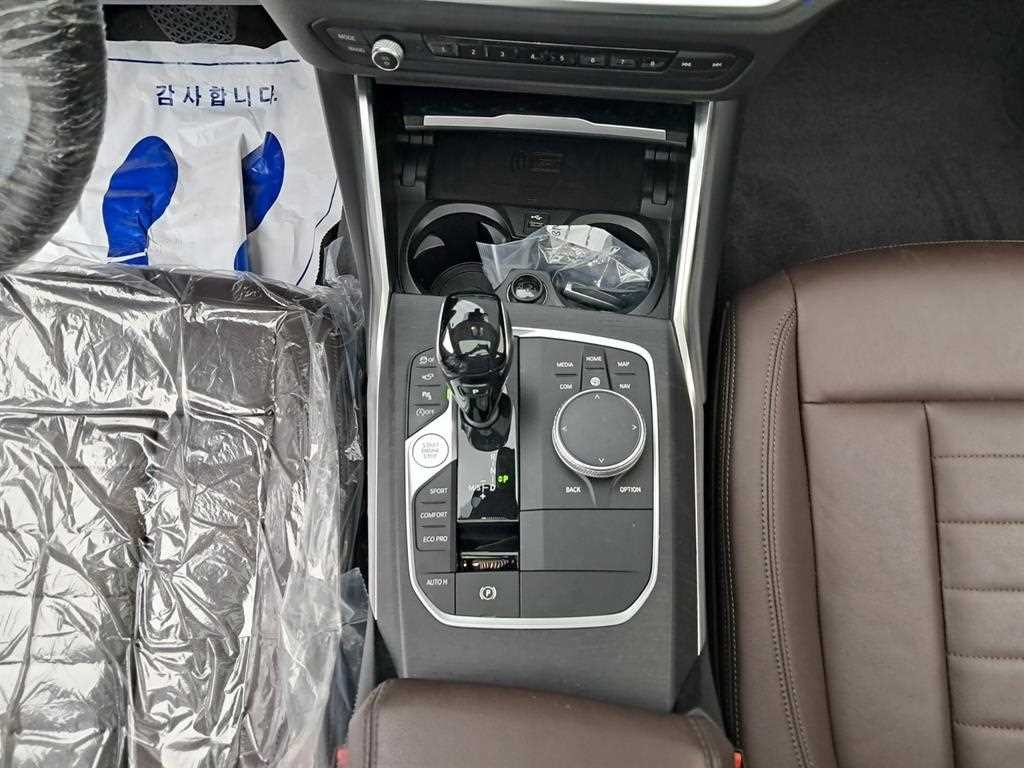BMW 3시리즈 3시리즈 (G20) 320i 럭셔리 이미지 14