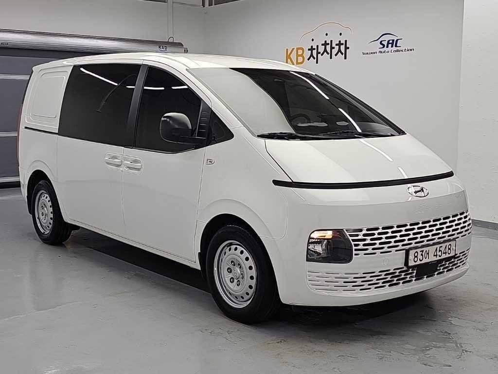 현대 스타리아 2WD 디젤 카고 스마트 5인승 이미지 4