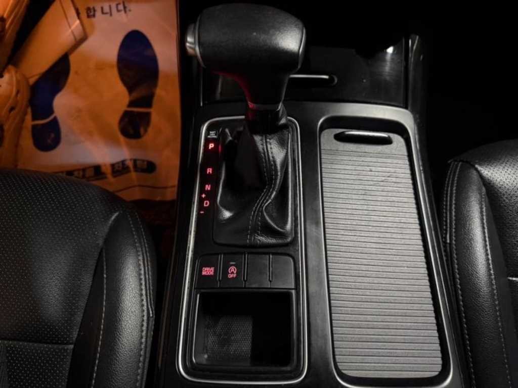 기아 쏘렌토 더 뉴 쏘렌토 디젤 2.2 2WD 넘버원 에디션 이미지 12
