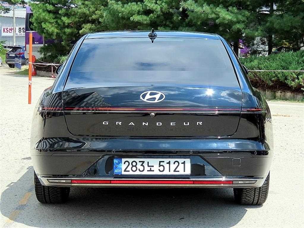 현대 그랜저 그랜저 (GN7) 가솔린 3.5 2WD 캘리그래피 이미지 4