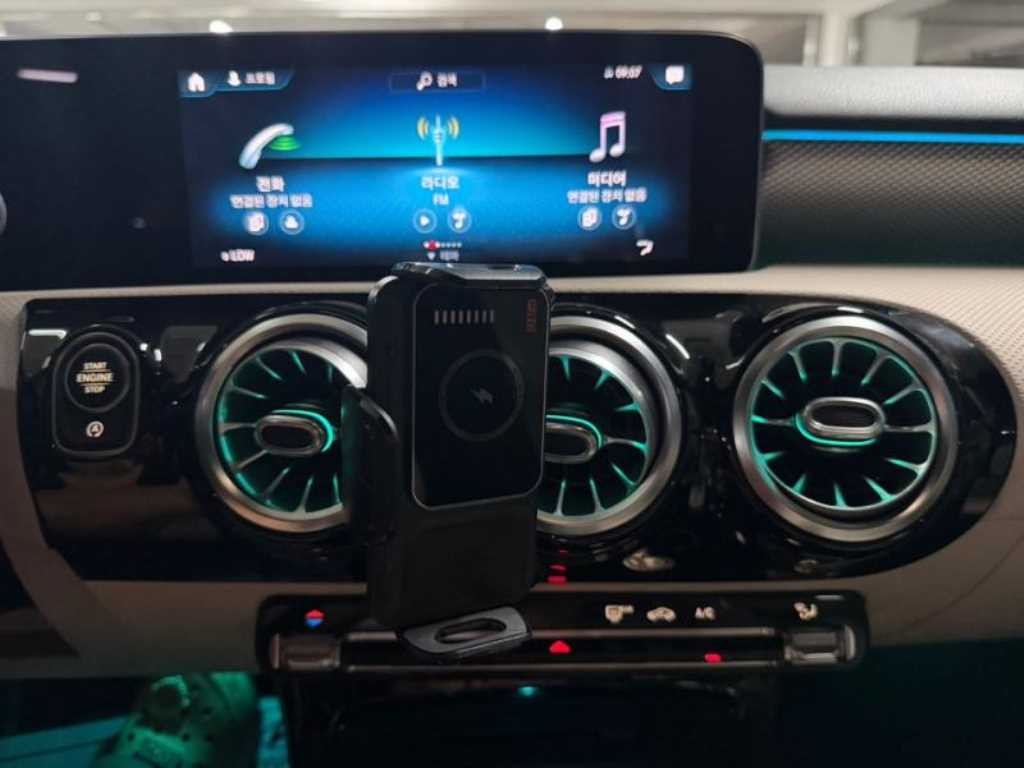 벤츠 A 클래스 A클래스 W177 A220 세단 이미지 10