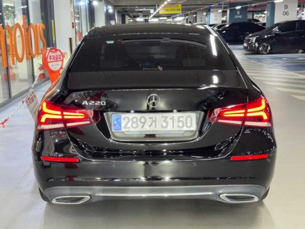 벤츠 A 클래스 A클래스 W177 A220 세단 이미지 6