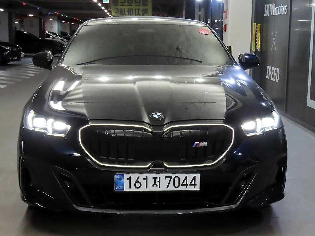 BMW 5시리즈 5시리즈 (G60) 530i xDrive M 스포츠 이미지 1
