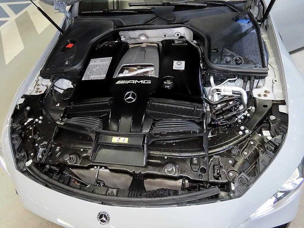 벤츠 AMG GT 4도어 63 S 4MATIC+ 이미지 19
