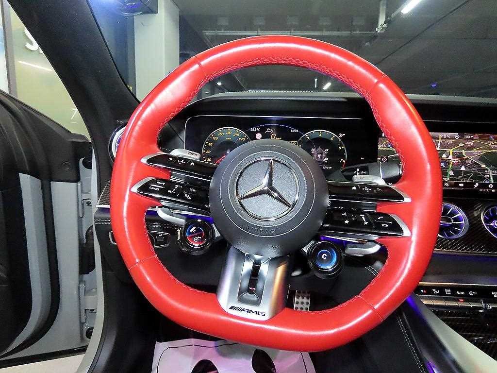 벤츠 AMG GT 4도어 63 S 4MATIC+ 이미지 8