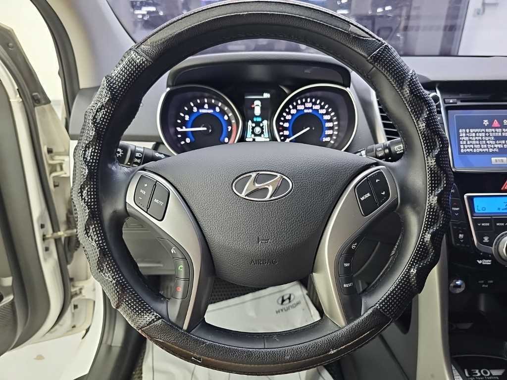 현대 i30 뉴 i30 1.6 GDI PYL 이미지 9