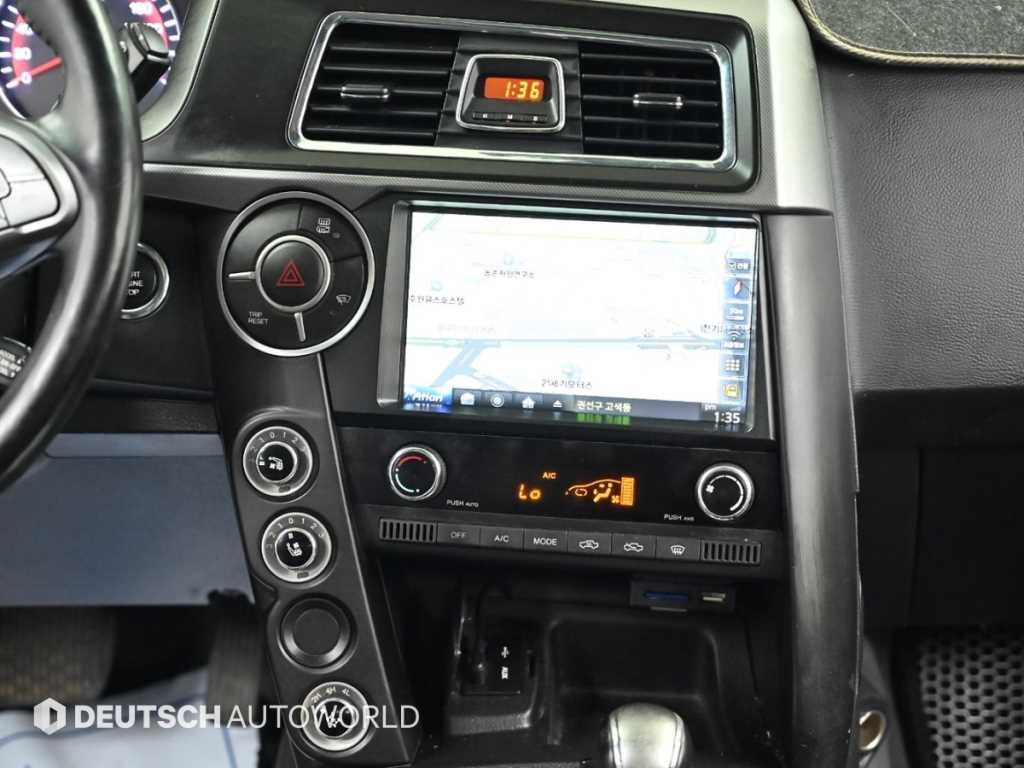 KG모빌리티(쌍용) 코란도 코란도스포츠 디젤 4WD 익스트림 이미지 14