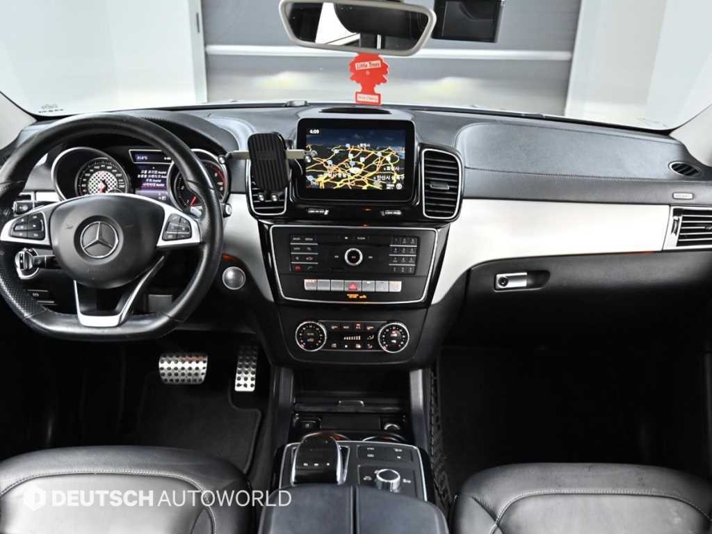 벤츠 GLE 클래스 GLE 클래스 W166 GLE 350 d 4MATIC 쿠페 이미지 7