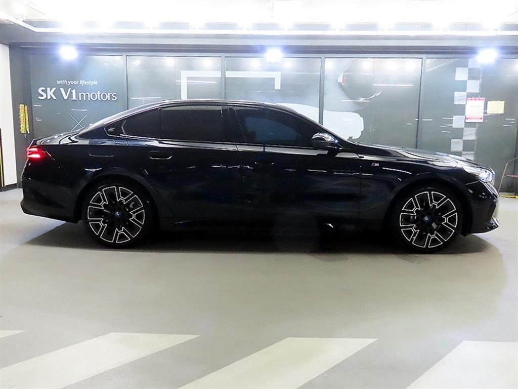 BMW 5시리즈 5시리즈 (G60) 530e M 스포츠 이미지 3