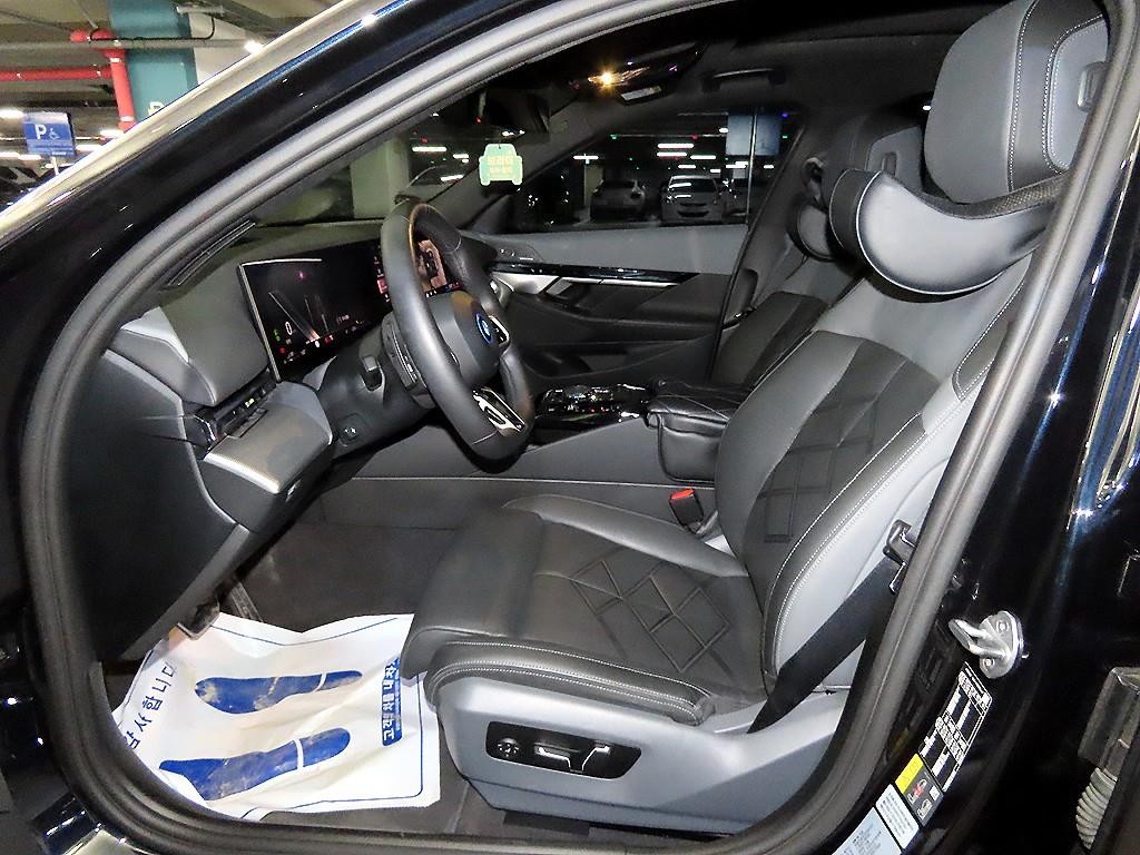 BMW 5시리즈 5시리즈 (G60) 530e M 스포츠 이미지 6