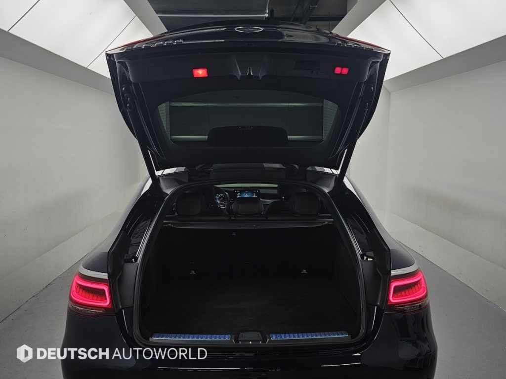 벤츠 GLC 클래스 GLC클래스 X253 GLC 300 4MATIC 프리미엄 쿠페 이미지 19