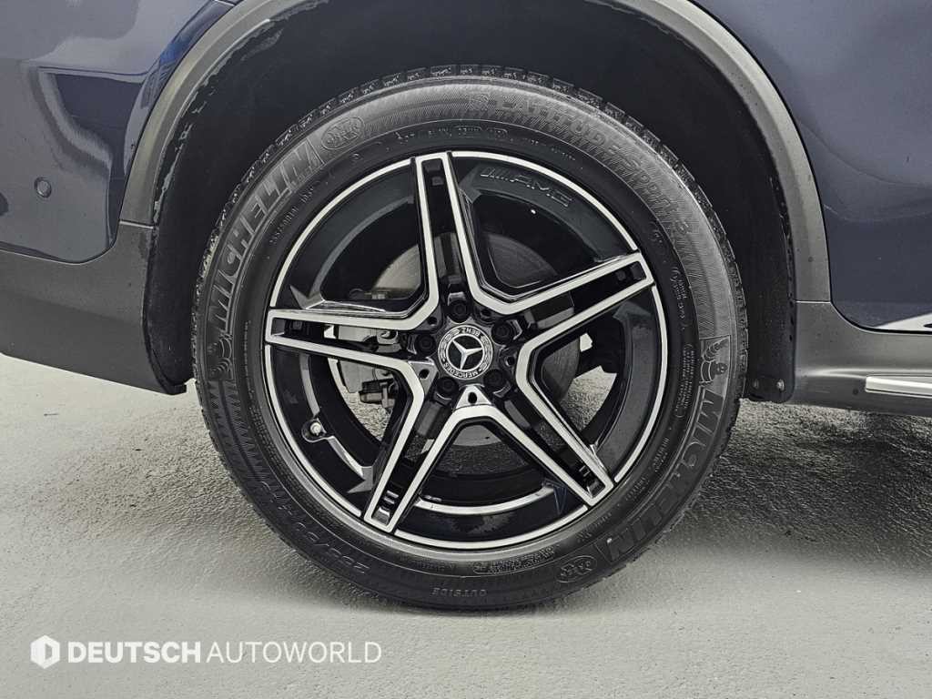벤츠 GLC 클래스 GLC클래스 X253 GLC 300 4MATIC 프리미엄 쿠페 이미지 5