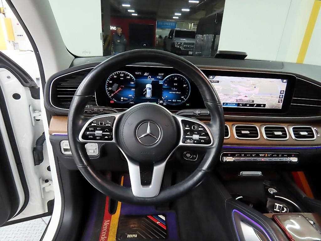 벤츠 GLE 클래스 GLE 클래스 W167 GLE 450 4MATIC 이미지 9