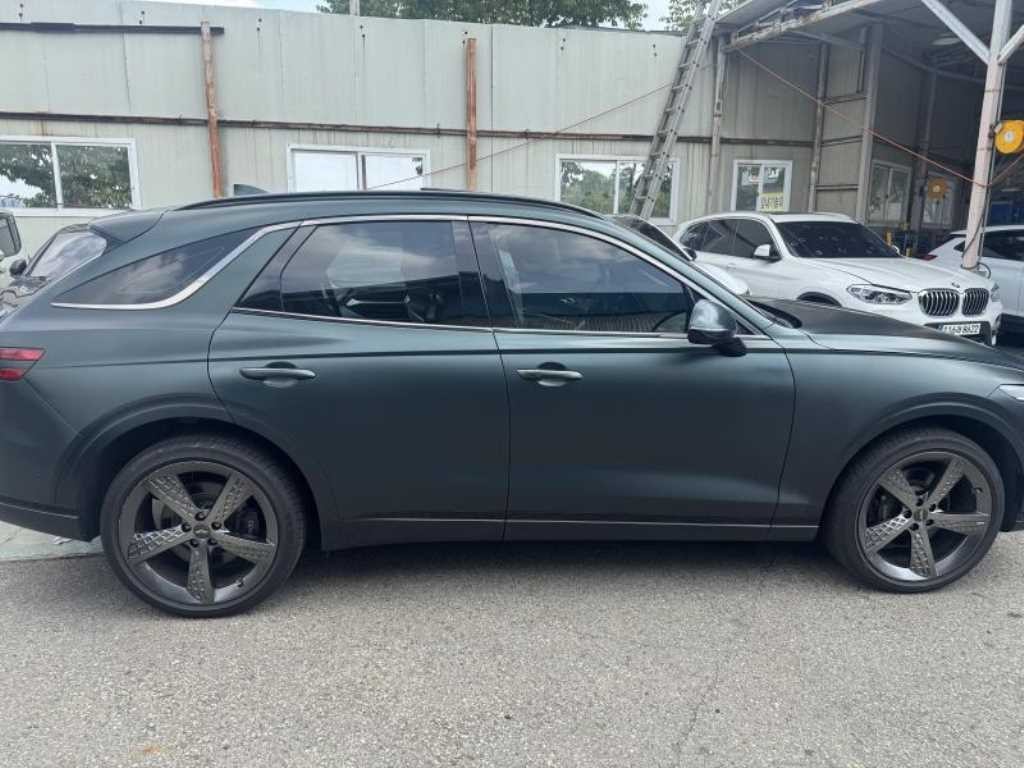 제네시스 GV70 2.5T 가솔린 AWD 스포츠 이미지 2