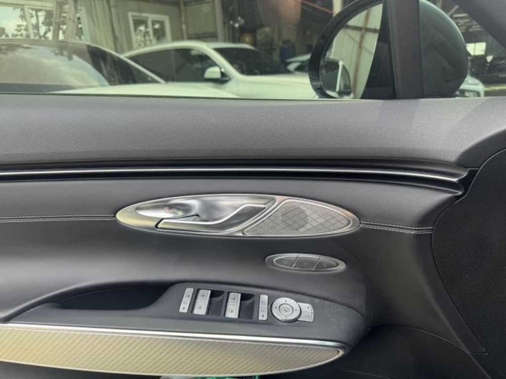 제네시스 GV70 2.5T 가솔린 AWD 스포츠 이미지 9