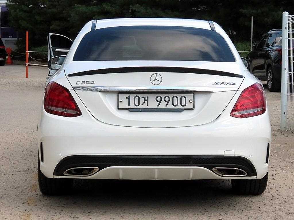 벤츠 C 클래스 C클래스 W205 C200 AMG LINE 이미지 4