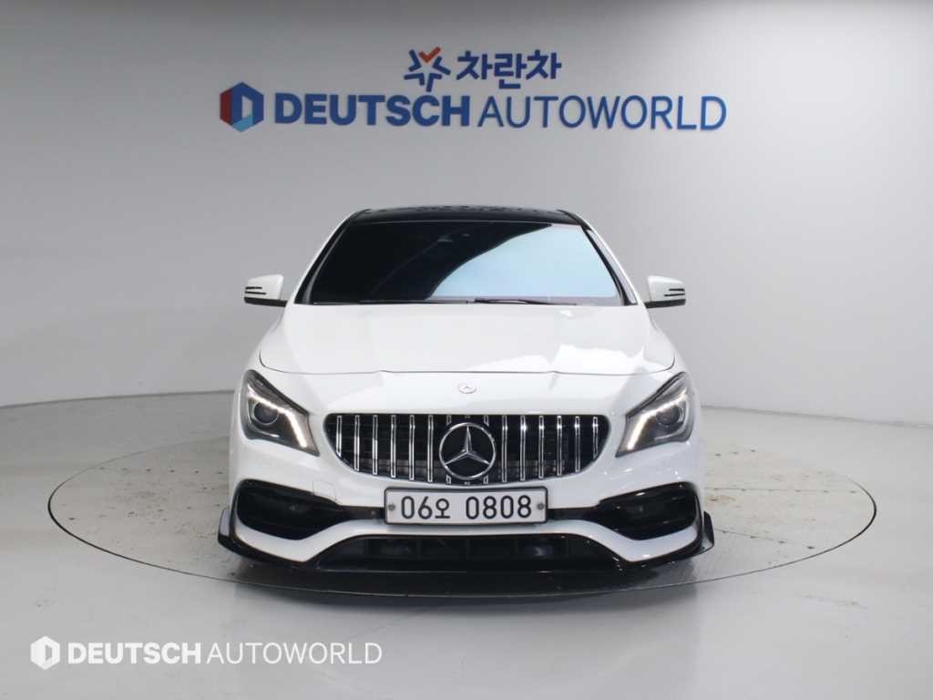 벤츠 CLA 클래스 CLA클래스 CLA 45 AMG 4MATIC 이미지 3