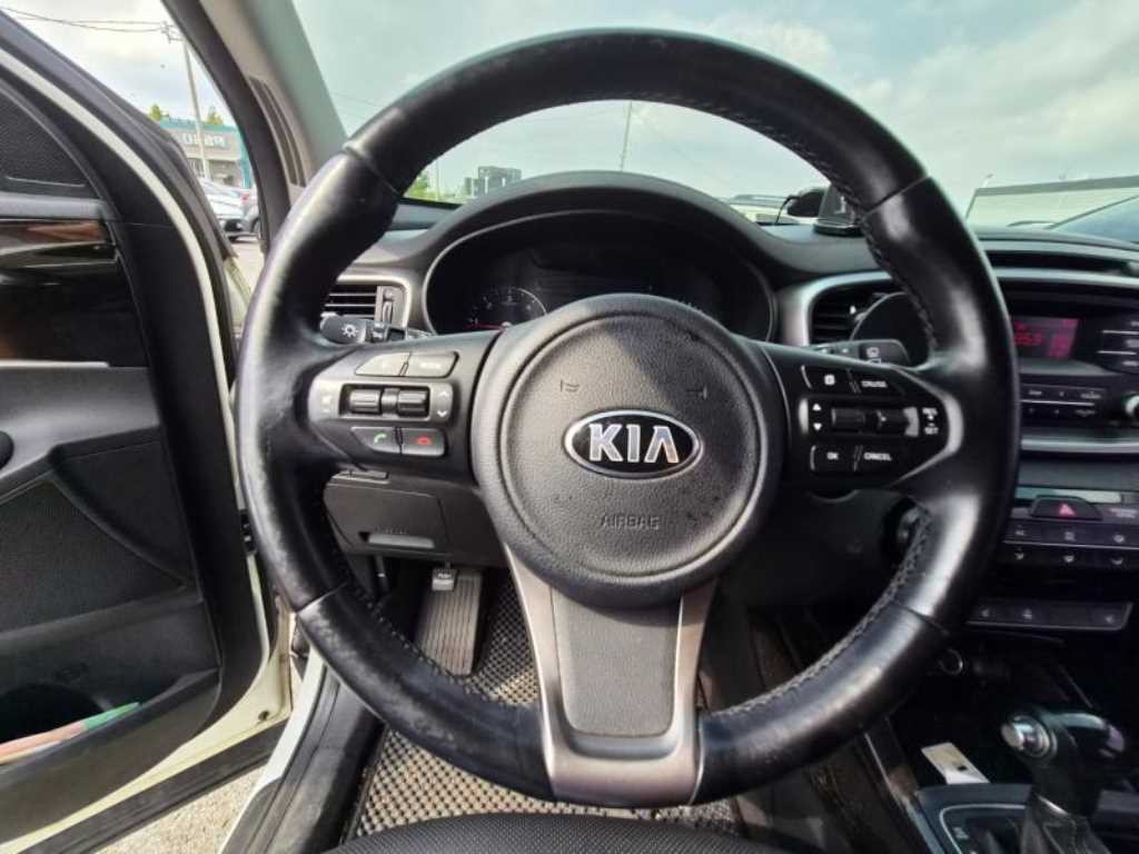 기아 쏘렌토 올 뉴 쏘렌토 디젤 2WD 2.0 럭셔리 이미지 6