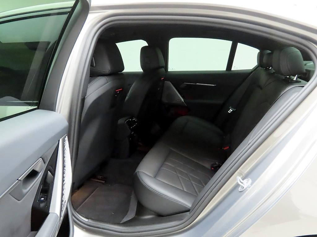 BMW 5시리즈 5시리즈 (G60) 520i M 스포츠 이미지 12