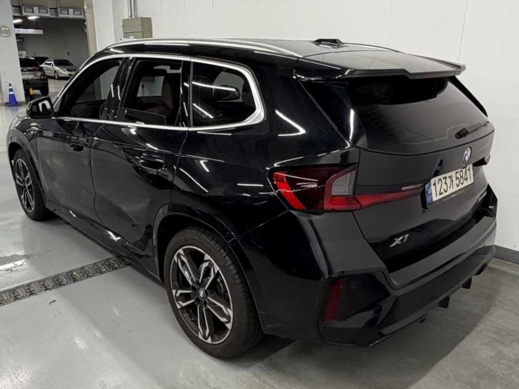 BMW X1 X1 (U11) xDrive 20i M 스포츠 이미지 3